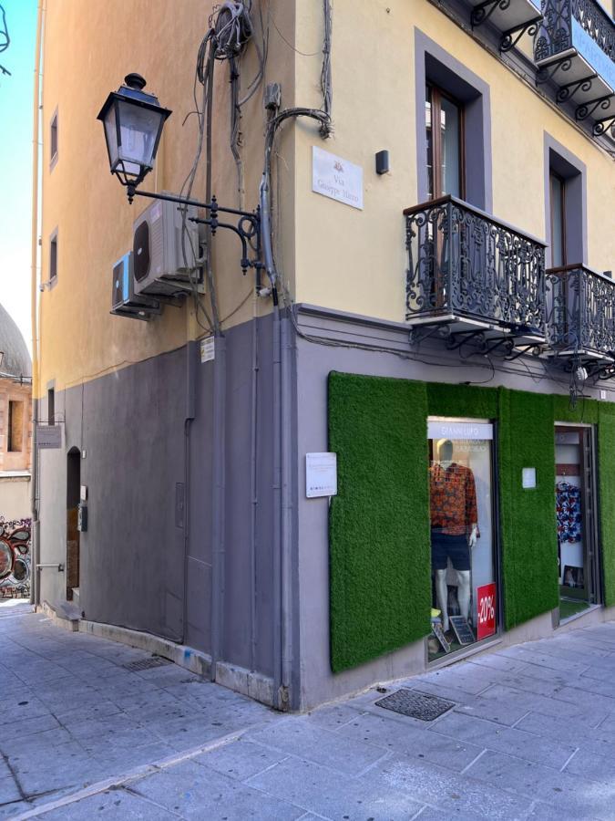 Studio Apartments Centro Storico Via Manno Cagliari Kültér fotó