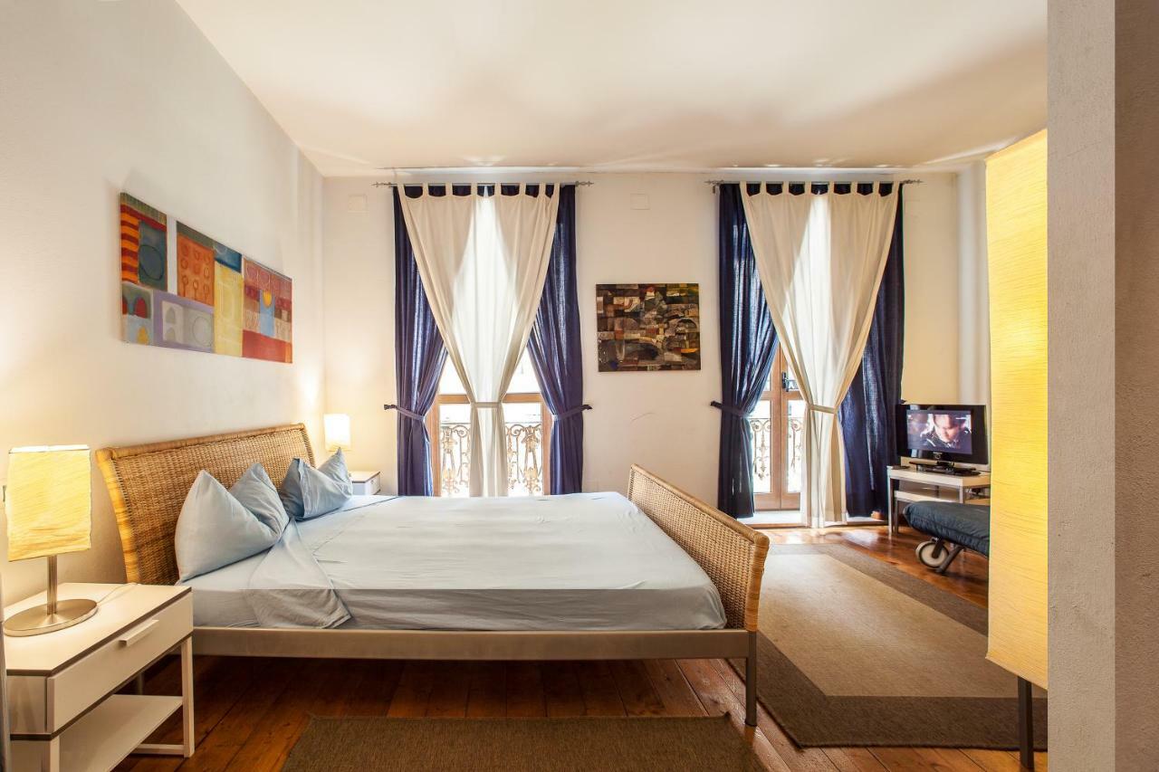 Studio Apartments Centro Storico Via Manno Cagliari Kültér fotó